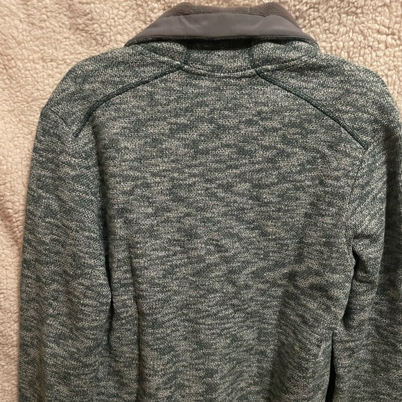 11BM.- Bench Nem Zip Thru Sweater. Size Medium. - Picture 2 of 4